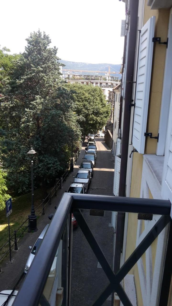 Residence Teatro Romano Trieste Dış mekan fotoğraf